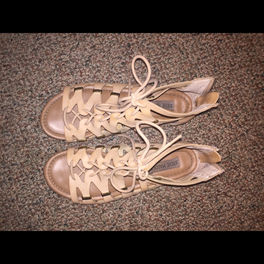 STEVE MADDEN SANDALS